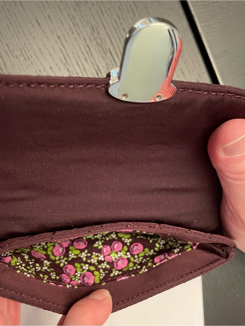 VERA BRADLEY Flap ID Wallet FOB in Wine Red 11848-411 Nylon - Picture 3 of 4